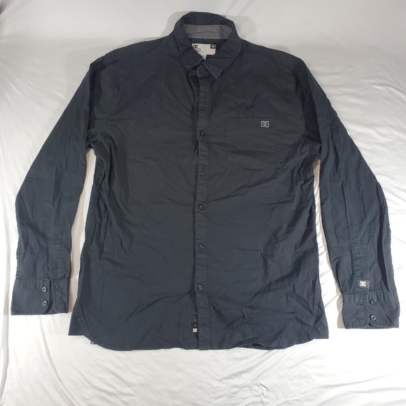 Mens black DC Shoes button up shirt. Medium. - Picture 1 of 9